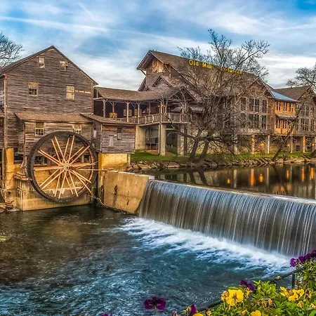 Pigeon Forge Paradise Exterior photo